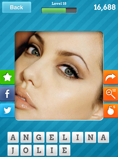  Angelina Jolie 